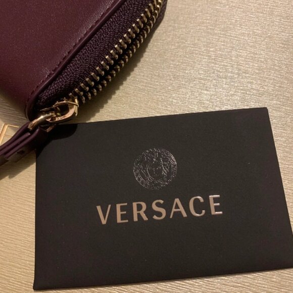 Versace Burgundy Medusa Zip Wallet - Picture 7 of 7